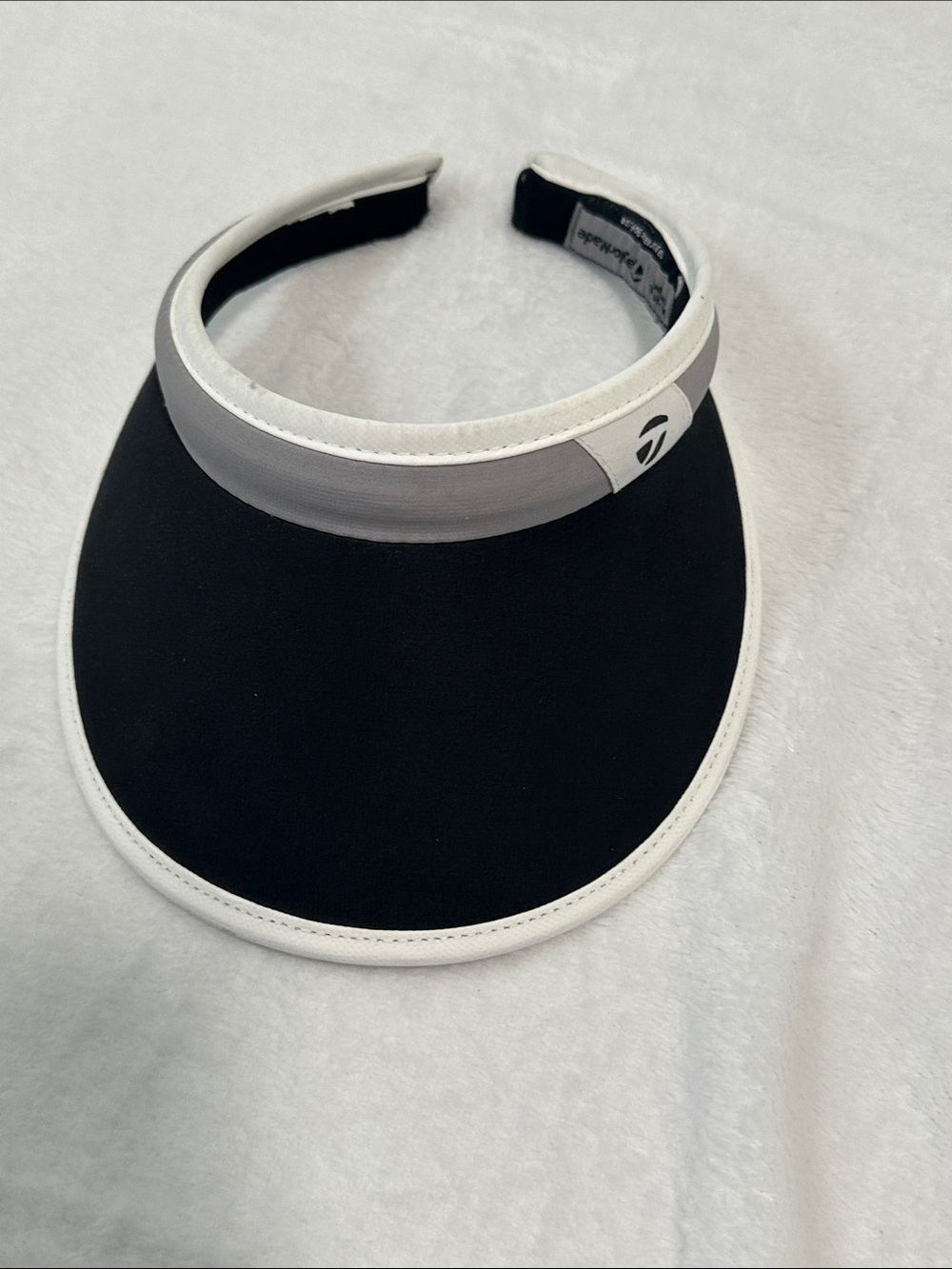🚗 TaylorMade Visor